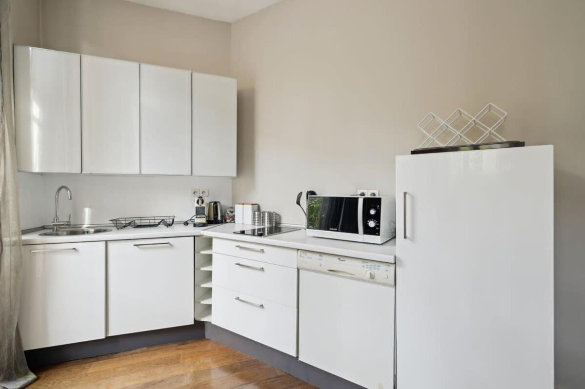 1Br Champs-Elysees - Cityapartmentstay Париж Екстериор снимка