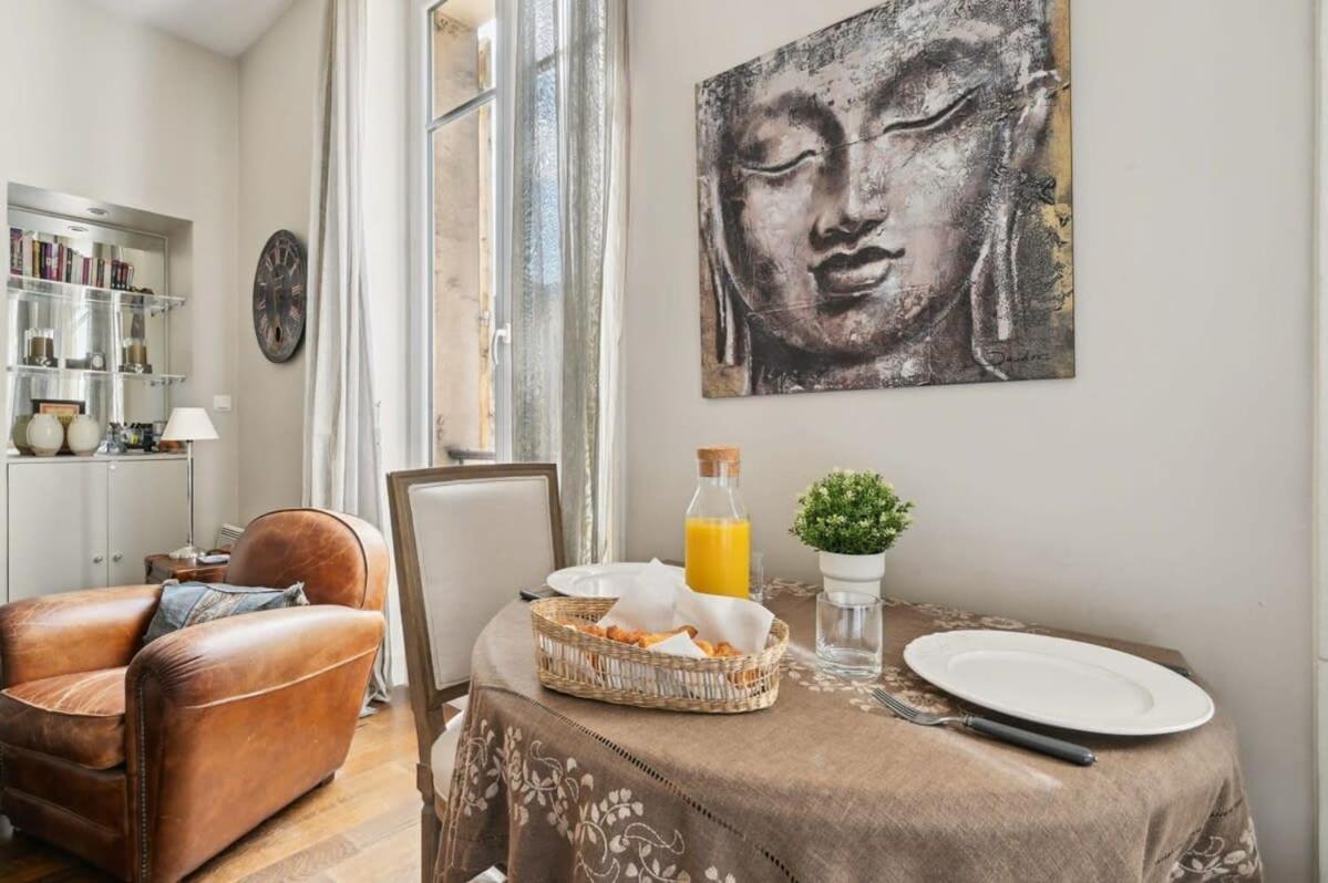 1Br Champs-Elysees - Cityapartmentstay Париж Екстериор снимка